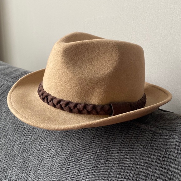 Urban Outfitters Staring at Stars wool fedora hat EUC! - Picture 1 of 4